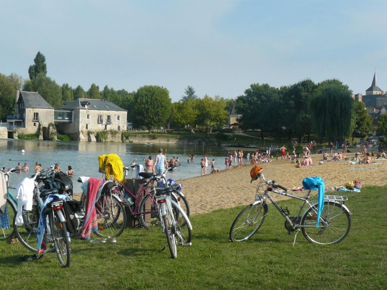 Le Circuit Du Loir V lo Est Jalonn Entre Rives du Loir en Anjou Et 