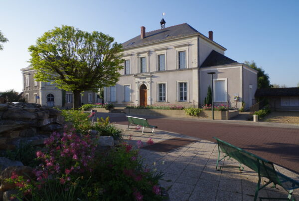 Soucelles la Mairie Facade principale